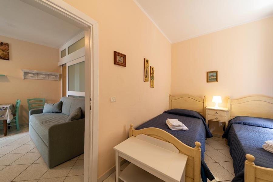 Residence Vacanza Mare มารินา ดิ กัมโป ภายนอก รูปภาพ
