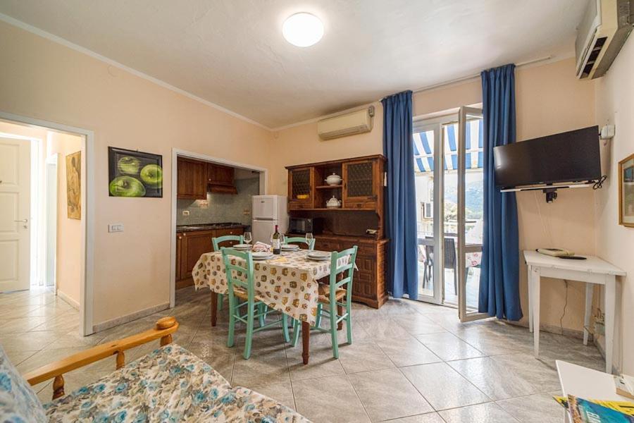 Residence Vacanza Mare มารินา ดิ กัมโป ภายนอก รูปภาพ