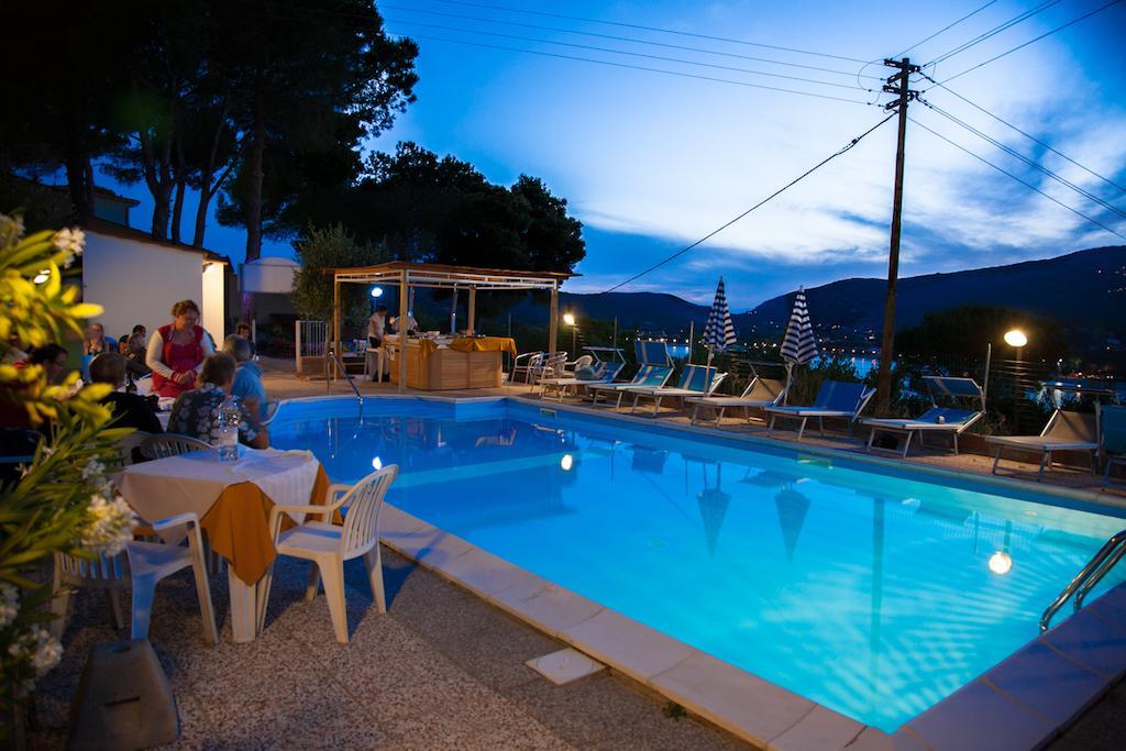 Residence Vacanza Mare มารินา ดิ กัมโป ภายนอก รูปภาพ