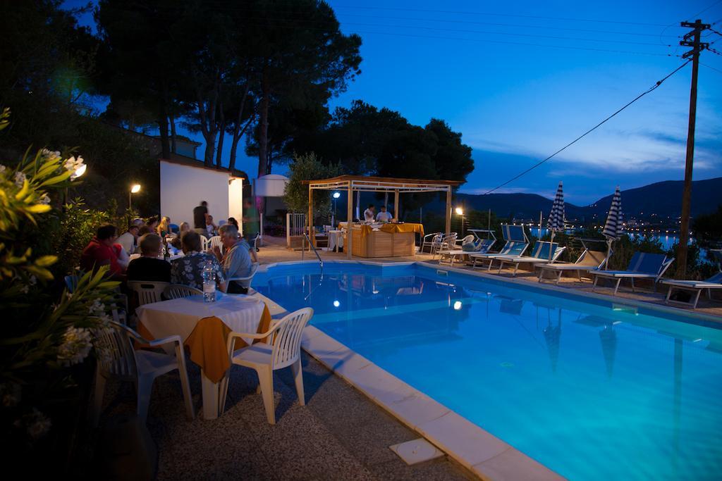 Residence Vacanza Mare มารินา ดิ กัมโป ภายนอก รูปภาพ